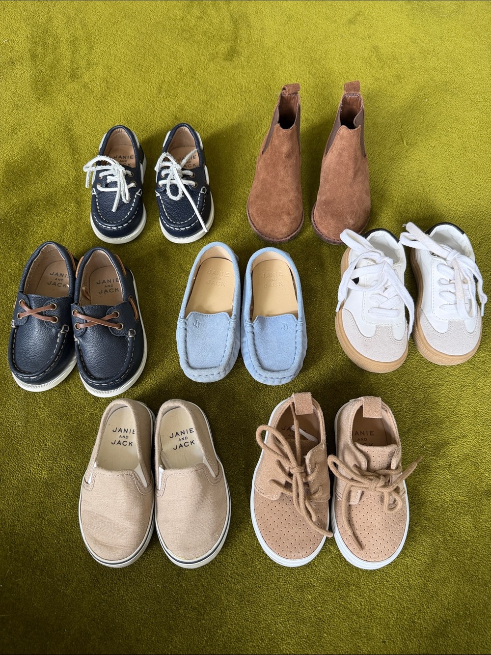 Janie and Jack Kids' Mixed Color Shoe Lot - 7 pairs (Size 5 & 6)